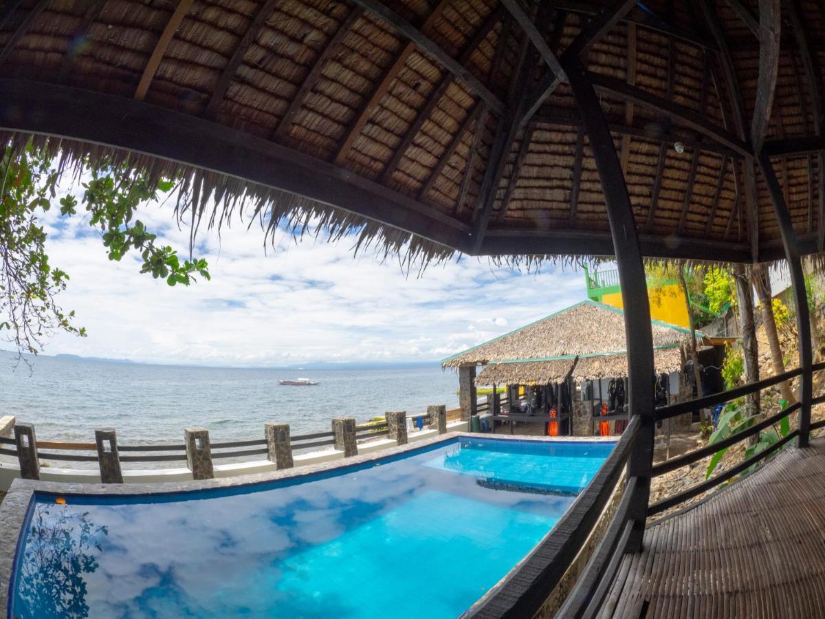 Blue Ribbon Dive Resort Mabini  Exterior photo